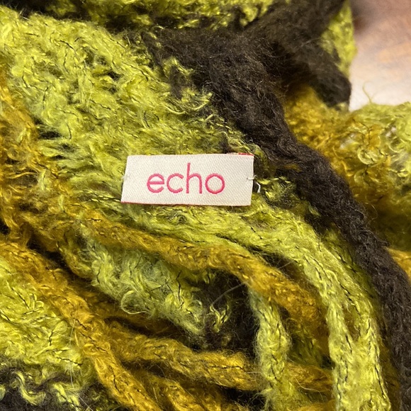 EUC Anthropologie Echo Ruffled Fringe Knit Scarf Green Brown - Picture 3 of 3